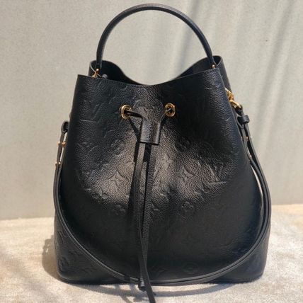 Louis Vuitton NEONOE 2020 SS Monogram Blended Fabrics A4 3WAY Bi color Leather Purses M45306