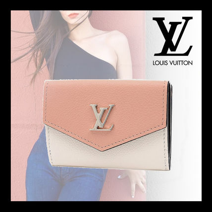 Louis Vuitton MY LOCKME Calfskin Plain Leather Folding Wallet Small Wallet Logo 