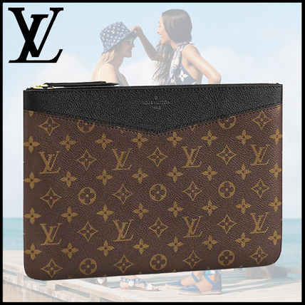 Louis Vuitton MONOGRAM Daily Pouch M62048 