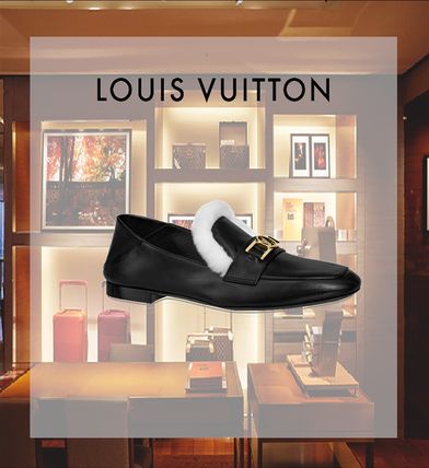Louis Vuitton Upper Case Flat Loafers 1A86TP 
