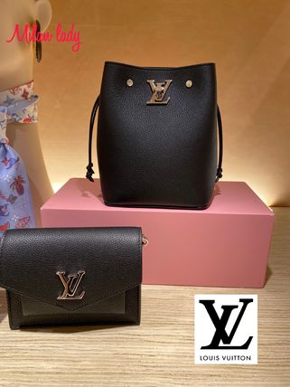 Louis Vuitton LOCKME Leather Shoulder Bags M68709 
