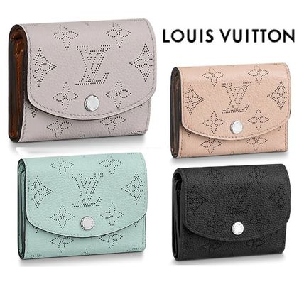 Louis Vuitton MAHINA Leather Folding Wallet Logo Folding Wallets 