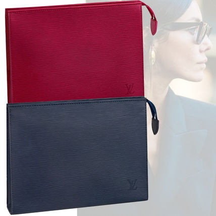 Louis Vuitton 2020 SS Casual Style Plain Leather Office Style Logo Clutches 