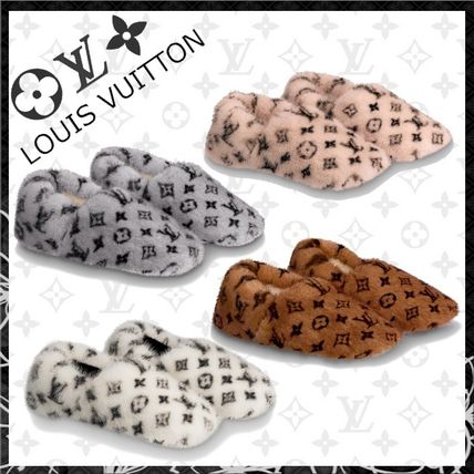Louis Vuitton 2020 21AW Monogram Street Style Plain Slippers Logo Shoes
