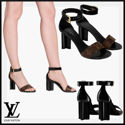 Louis Vuitton 2020 SS Monogram Open Toe Enamel Block Heels Logo Heeled Sandals 1A66ZO 