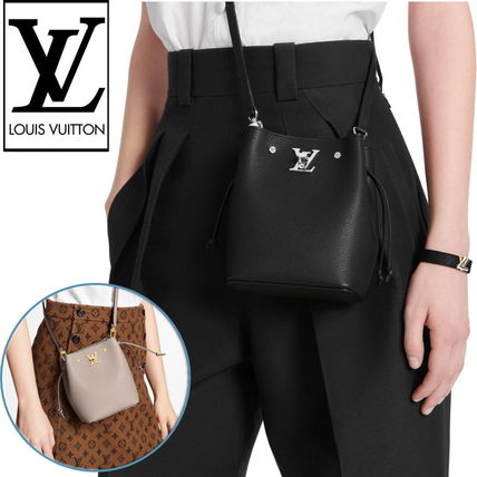 Louis Vuitton 2020 SS Casual Style Leather Office Style Elegant Style Crossbody M69205 M68709 
