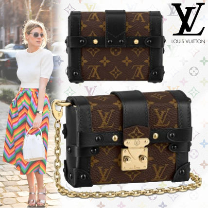 Louis Vuitton MONOGRAM Essential Trunk M68566 