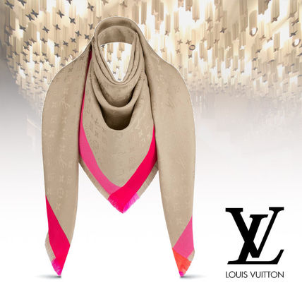 Louis Vuitton MONOGRAM 2020 SS Monogram Wool Silk Fringes Logo Knit  Fur Scarves M76371 