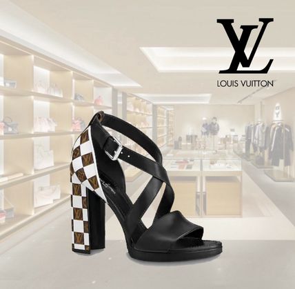 Louis Vuitton Matchmake Cross Sandal 1A66UN 