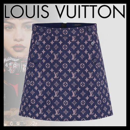 Louis Vuitton A Line Mini Skirt With Button Detail 1A606Q 