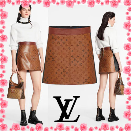 Louis Vuitton 2020 21AW Short Leather Logo Mini Skirts 