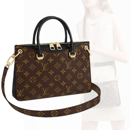 Louis Vuitton 2020 21AW Monogram Canvas 2WAY Leather Elegant Style Crossbody 