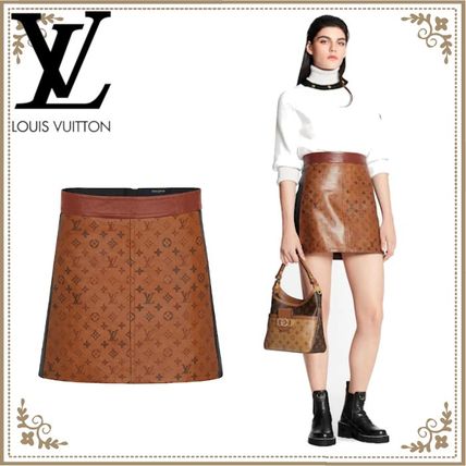 Louis Vuitton Short Monogram Casual Style Silk Plain Leather Elegant Style 1A82RO 