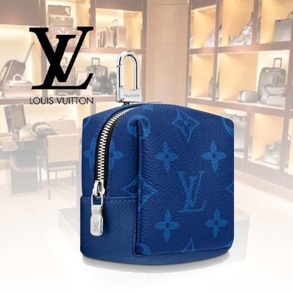 Louis Vuitton TAIGA 2020 21AW Box Pouch Bag Charm And Belt Charm M69309 