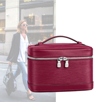 Louis Vuitton 2020 SS Bag in Bag Plain Leather Elegant Style Logo Bags 