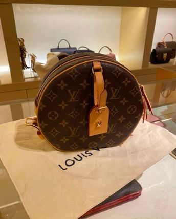 Louis Vuitton MONOGRAM 2020 SS Monogram Casual Style Crossbody Logo Shoulder Bags M52294 