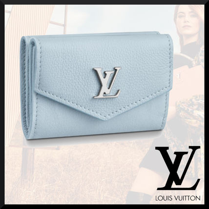 Louis Vuitton Plain Leather Folding Wallet Small Wallet Logo M69339 