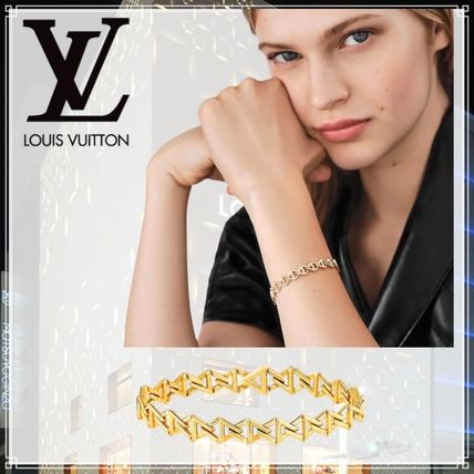Louis Vuitton Casual Style 18K Gold Elegant Style Bracelets Q95971 