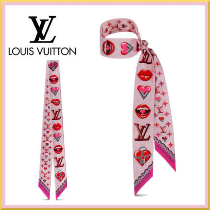 Louis Vuitton MONOGRAM Monogram Silk Lightweight Scarves  Shawls M76117 