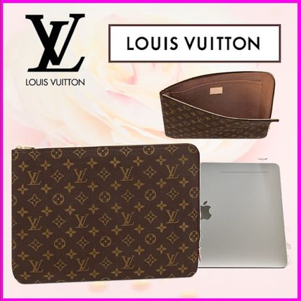 Louis Vuitton MONOGRAM Clutches 