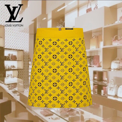 Louis Vuitton Monogram Wool Knit A Line Mini Skirt 1A8382 