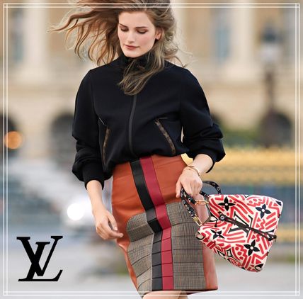 Louis Vuitton 2020 21AW Casual Style Leather Elegant Style Logo Shoulder Bags M45362 