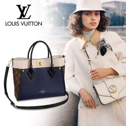 Louis Vuitton On My Side M55933 