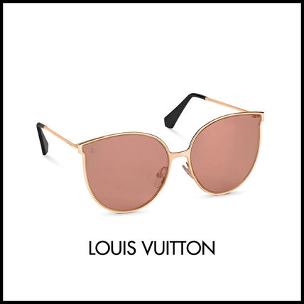 Louis Vuitton Street Style Oversized Sunglasses 