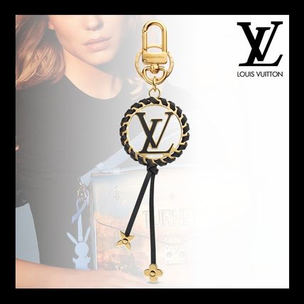 Louis Vuitton Flower Patterns Unisex Calfskin Plain Leather Logo 