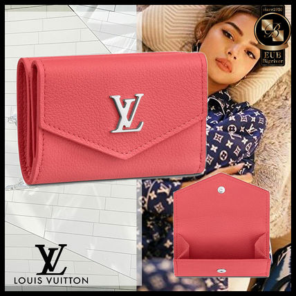 Louis Vuitton Leather Folding Wallet Logo Folding Wallets M69067 