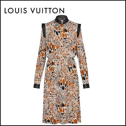 Louis Vuitton 2020 SS Flared Long Sleeves Other Animal Patterns Leather Long 1A5NGR 