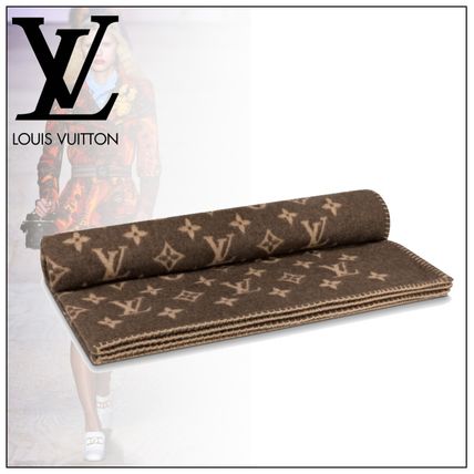 Louis Vuitton Neo Monogram Blanket M70439 
