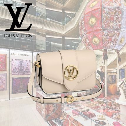 Louis Vuitton 2020 SS Plain Leather Elegant Style Logo Shoulder Bags M55950 