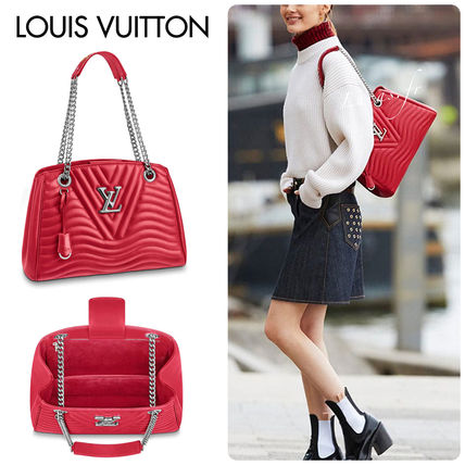 Louis Vuitton A4 Chain Plain Leather Elegant Style Totes 