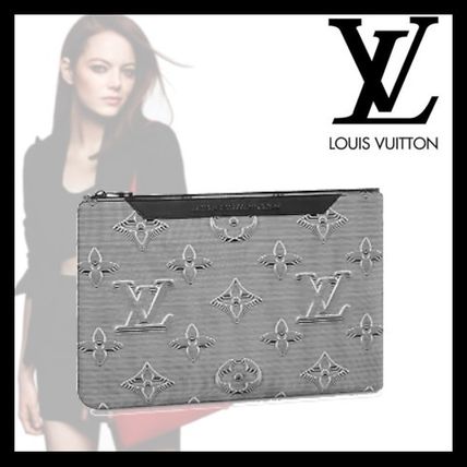 Louis Vuitton Street Style Leather Pouches  Cosmetic Bags M68777 