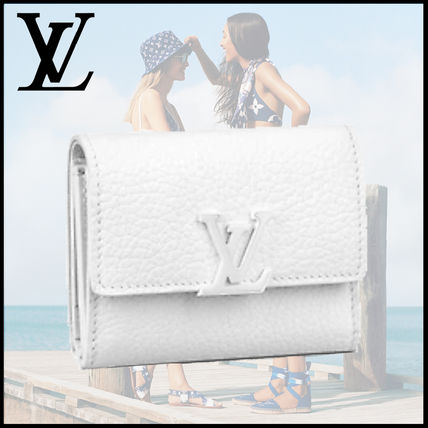 Louis Vuitton CAPUCINES Plain Leather Folding Wallet Logo Coin Cases M69020 