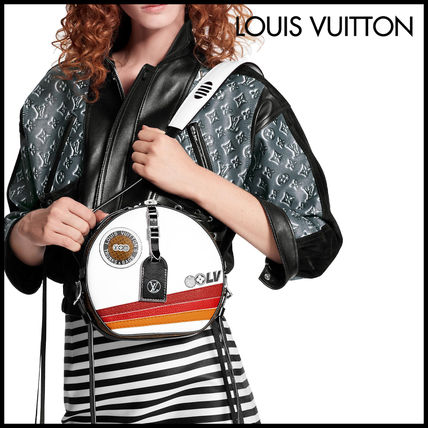 Louis Vuitton MONOGRAM Leather Elegant Style Logo Shoulder Bags 