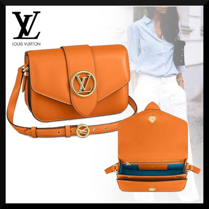 Louis Vuitton 2020 SS Leather Crossbody Logo Shoulder Bags M55946 