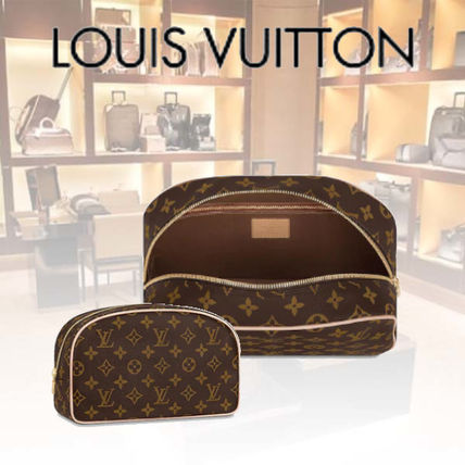 Louis Vuitton MONOGRAM 2020 SS Toiletry Bag 25 M47527 