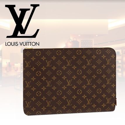 Louis Vuitton MONOGRAM 2020 SS Monogram Unisex Canvas Pouches  Cosmetic Bags 