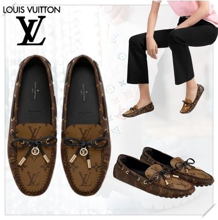 Louis Vuitton Gloria Flat Loafer 1A65IY 