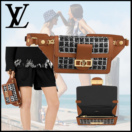 Louis Vuitton Casual Style Leather Crossbody Logo Shoulder Bags M53862 