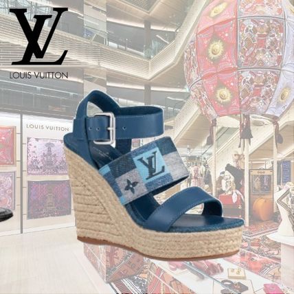 Louis Vuitton 2020 SS Monogram Casual Style Street Style Elegant Style Logo 1A666G 