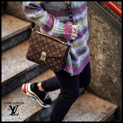 Louis Vuitton 2020 21AW Plain Leather Crossbody Logo Handbags M44875 