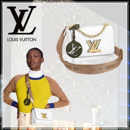 Louis Vuitton Casual Style Leather Elegant Style Shoulder Bags M56628 