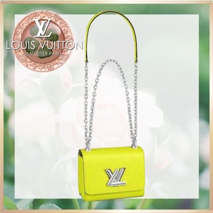 Louis Vuitton Casual Style Chain Plain Leather Party Style Elegant Style M56119 