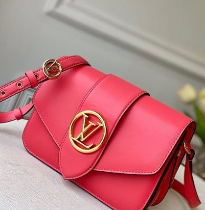 Louis Vuitton 2020 SS Leather Logo Shoulder Bags M55949 