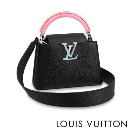 Louis Vuitton CAPUCINES 2020 SS Plain Leather Shoulder Bags M56072 
