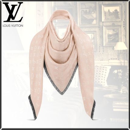 Louis Vuitton MONOGRAM So Soft Monogram Shawl M76082 