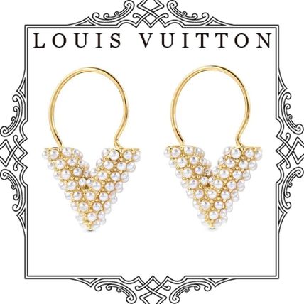 Louis Vuitton V 2020 SS Casual Style Initial Party Style Office Style Elegant Style M68362 